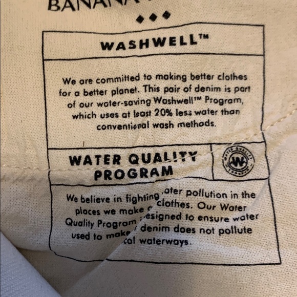 Banana Republic straight leg jeans size 2/26 EUC
NO FLAWS! - Picture 5 of 5